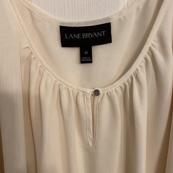 Cream Colored Shell Top - Picture 2 of 5